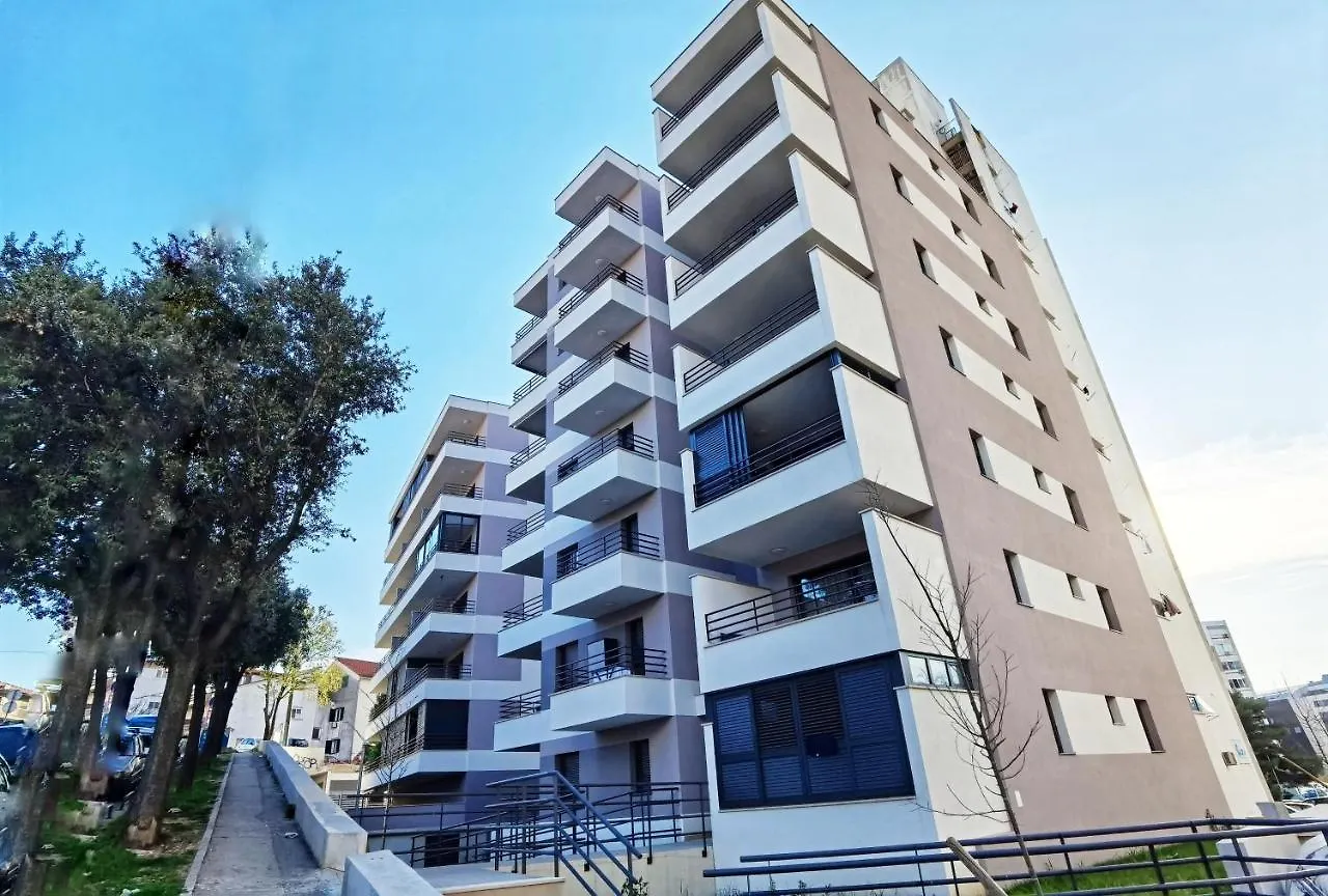 Grandpa'S Tree - Private Garage Apartment Split Croatia